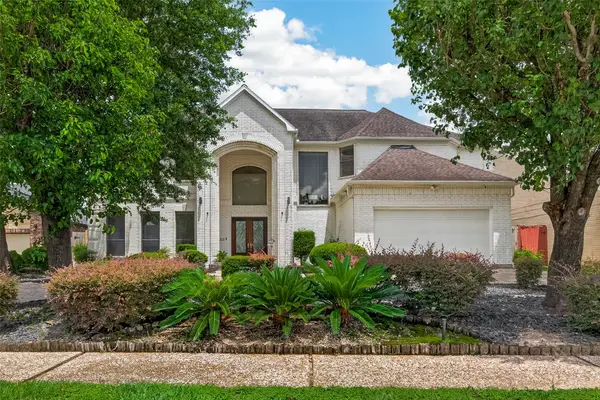 8110 Fondren Lake Drive, Houston, TX 77071