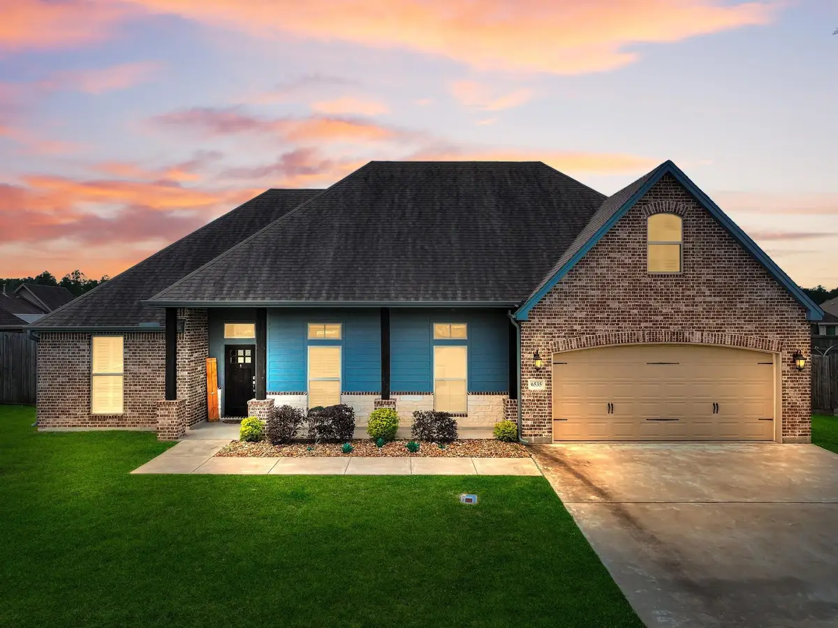 6535 Columbus Circle, Lumberton, TX 77657 - #1