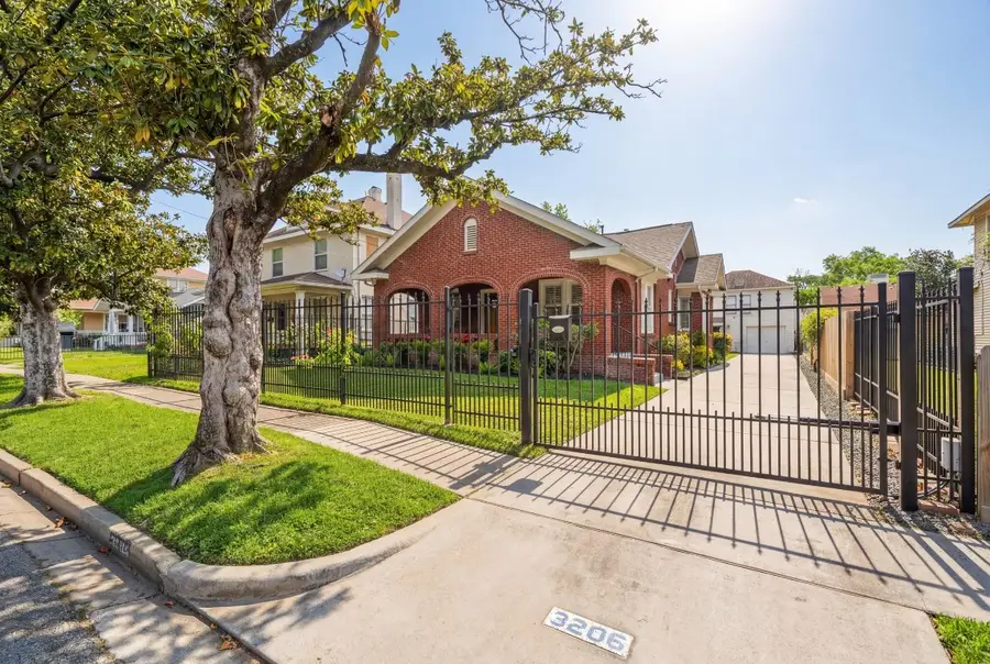 3206 Morrison Street, Houston, TX 77009 - #2