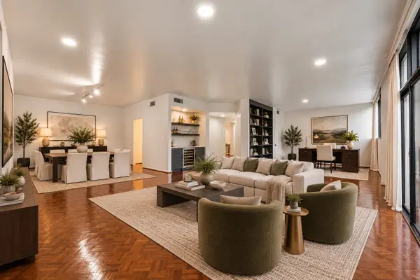 21 Briar Hollow Lane #305, Houston, TX 77027