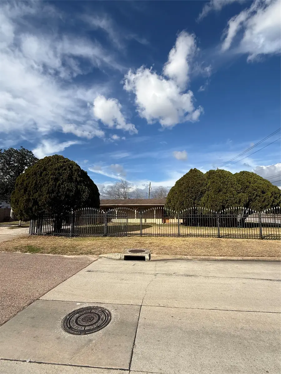 8437 Catalina Lane, Houston, TX 77075 - #2