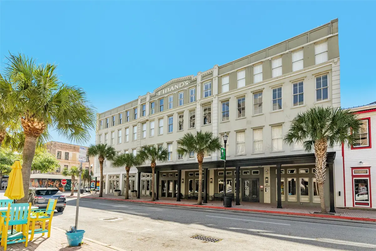 2207 Postoffice Street #420, Galveston, TX 77550 - Image #1