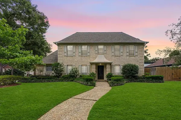 2610 Shadowdale Drive, Houston, TX 77043