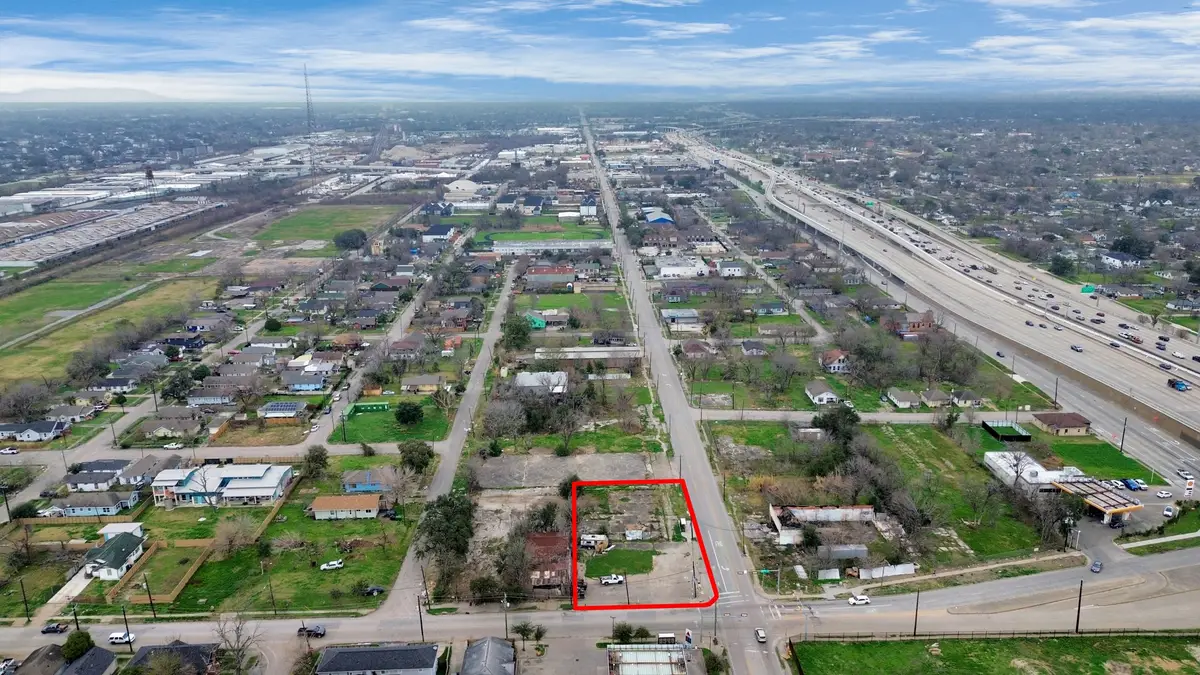 2401 Jensen Drive, Houston, TX 77026 - Image #1