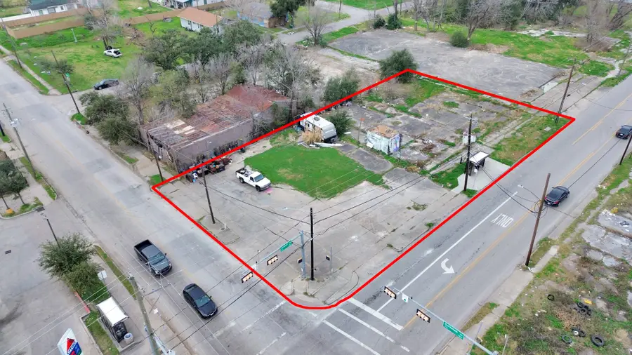 2401 Jensen Drive, Houston, TX 77026 - Image #2