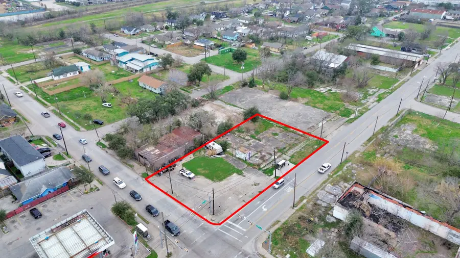 2401 Jensen Drive, Houston, TX 77026 - Image #3