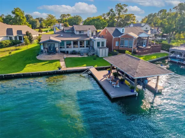 1034 Lake View Drive, Montgomery, TX 77356