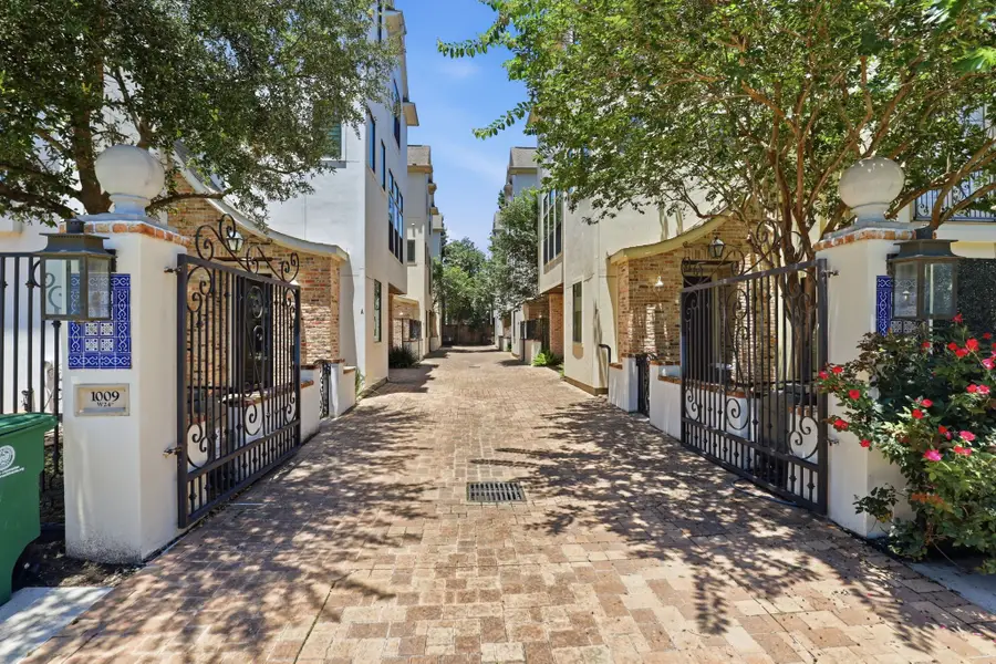 1009 W 24th Street #A, Houston, TX 77008 - #2