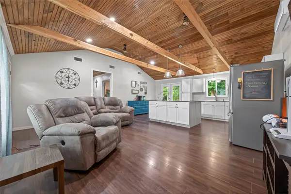 241 Quail Creek Drive, Cleveland, TX 77328
