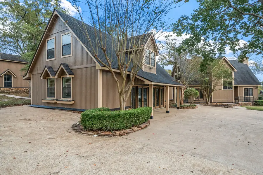 186 Lake Road, Riverside, TX 77320 - Image #3