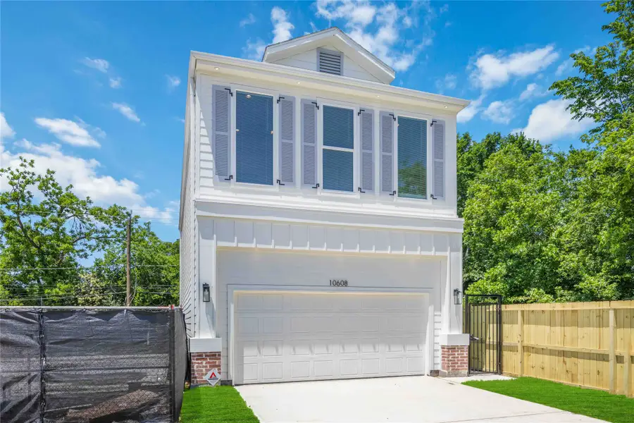 10608 Ashville Drive, Houston, TX 77051 - Image #3