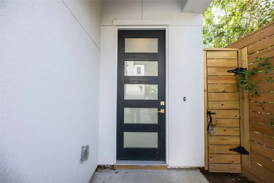 5906 Saint Augustine Street #C, Houston, TX 77021 - Image #3