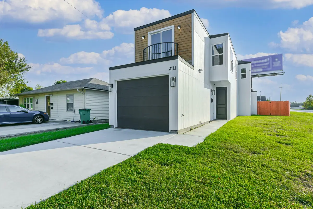 2111 Ontario Street, Baytown, TX 77520 - #1