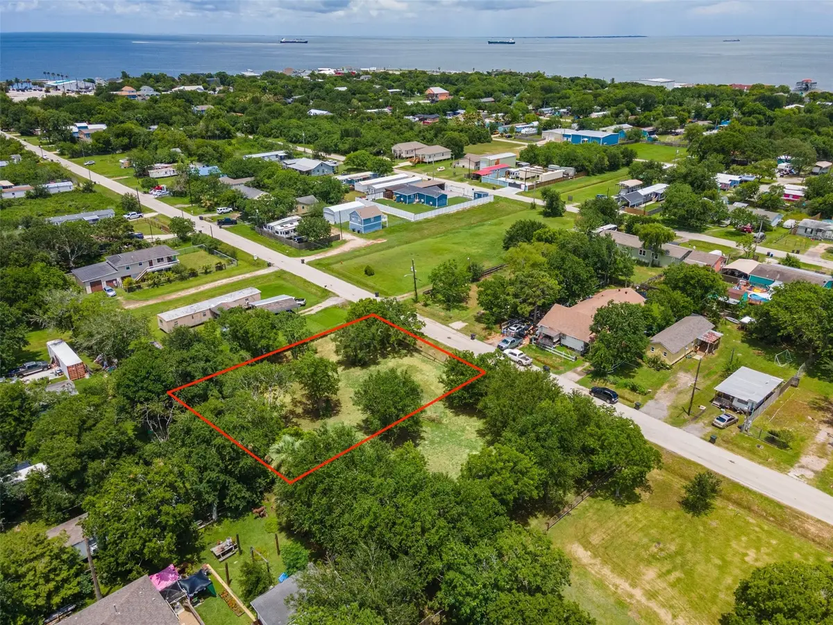 410 7th Street, San Leon, TX 77539 - #1