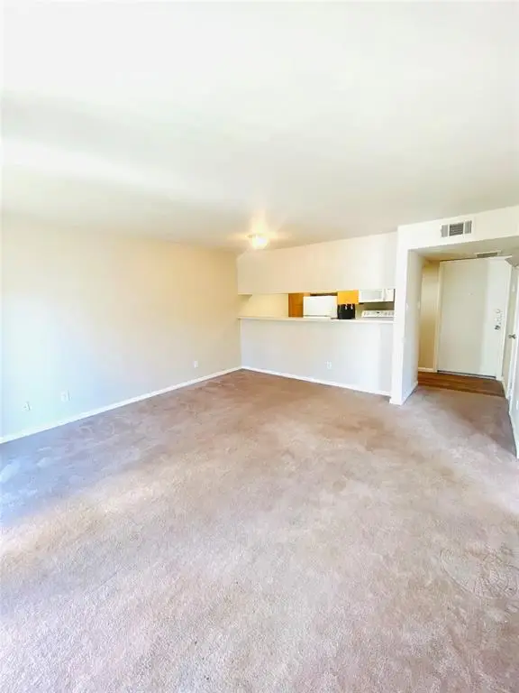 2824 S Bartell Drive #212, Houston, TX 77054