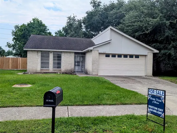 1631 Ridge Hollow Drive, Houston, TX 77067