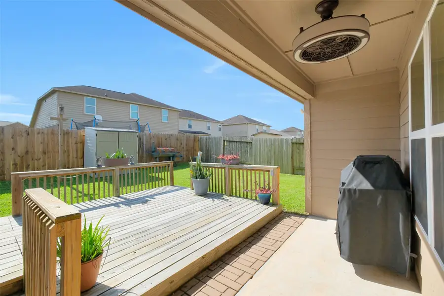 9415 Gold Mountain Drive, Rosharon, TX 77583 - Image #3