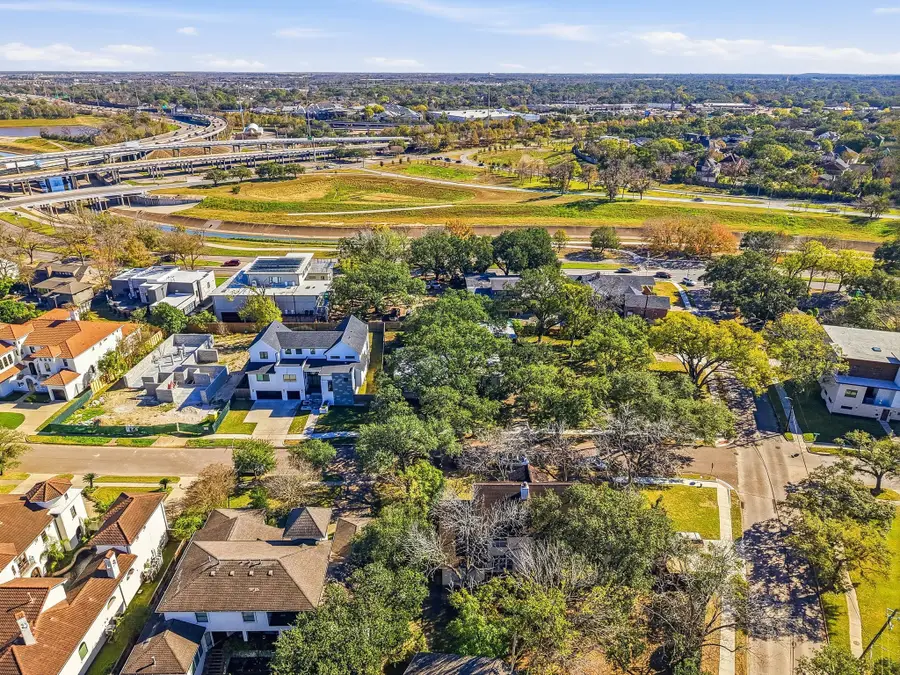 4823 Braesvalley Drive, Houston, TX 77096 - Image #3