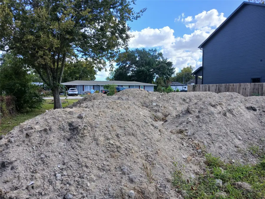 6913 Cluett Street, Houston, TX 77028 - Image #3