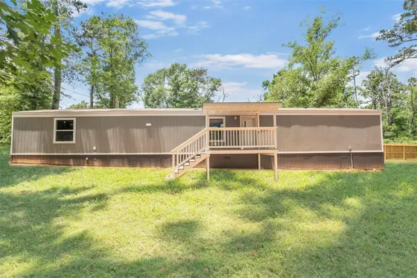 15586 Aspen Drive, Montgomery, TX 77356