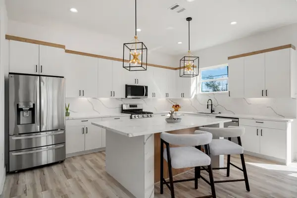 1302 Grove Street, Houston, TX 77020