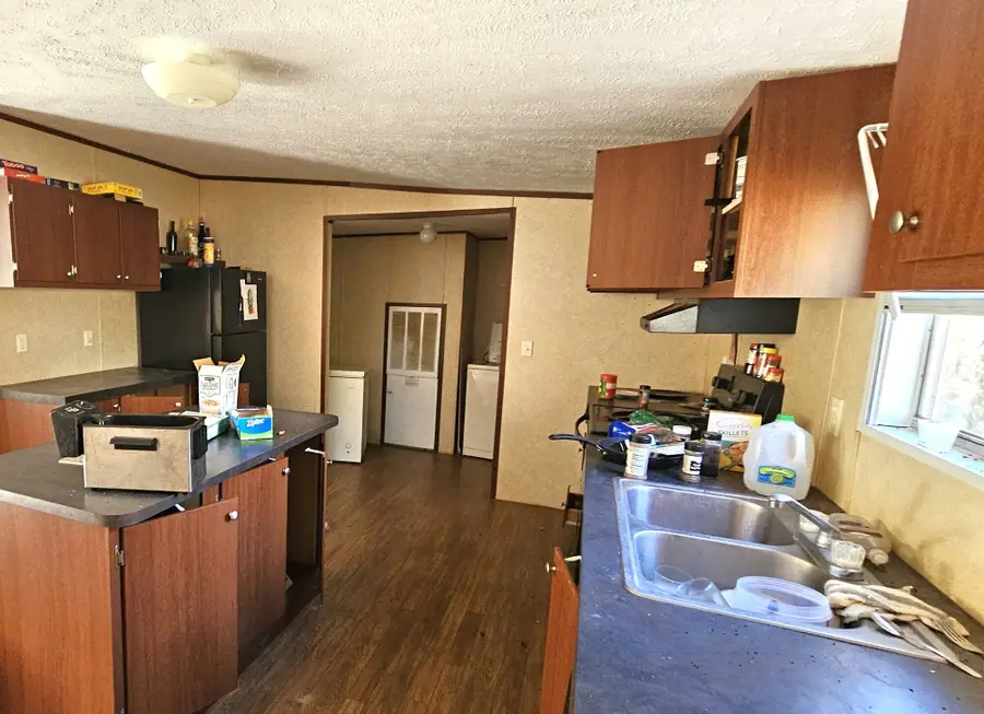 106 W Union Street, Eagle Lake, TX 77434 - Image #2