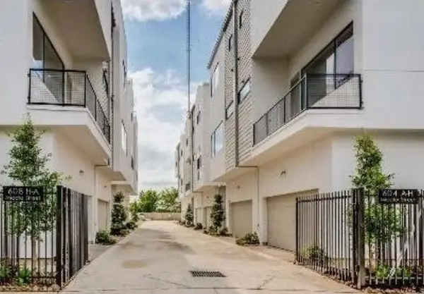 2835 Decker Place, Houston, TX 77003