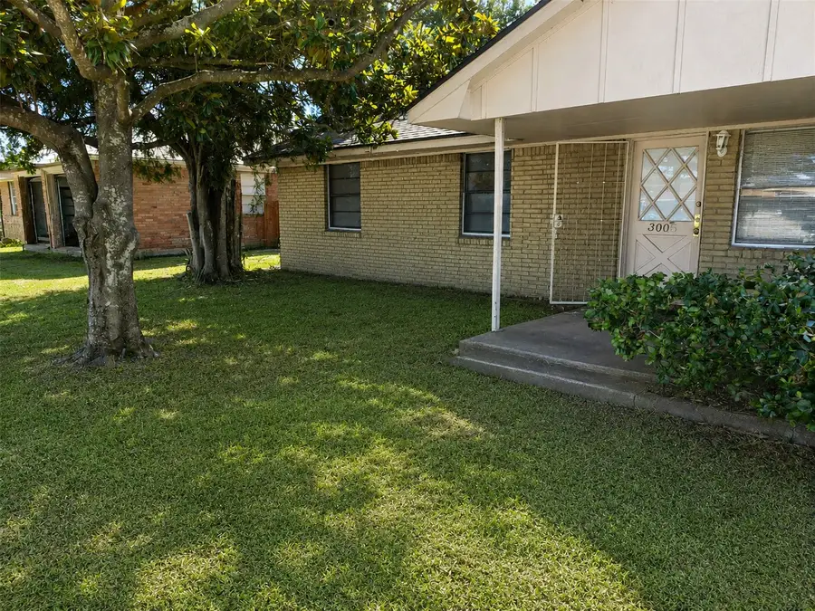 3005 Somerset, Texas City, TX 77590 - #2