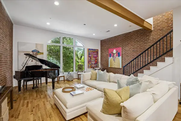 3300 Taft Street #E, Houston, TX 77006