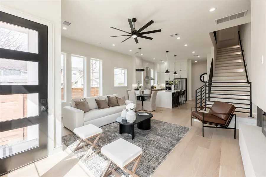 1122 E 27th St #B, Houston, TX 77009 - #2