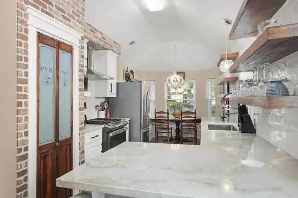 11401 30th Avenue N, Texas City, TX 77591