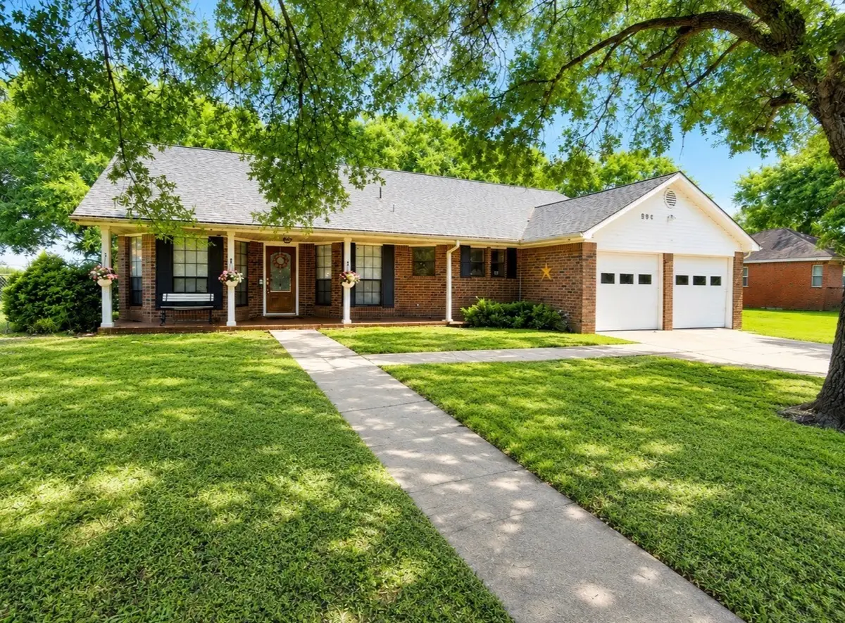809 John Albert Dr, East Bernard, TX 77435 - #1