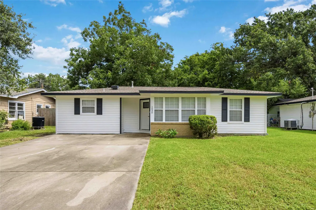 1530 15th Avenue N, Texas City, TX 77590 - #1