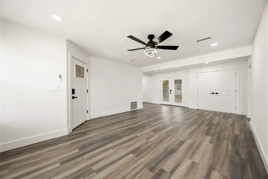 1530 15th Avenue N, Texas City, TX 77590 - #2