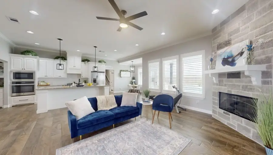 1508 N Blue Bonnet Lane, Angleton, TX 77515 - Image #2