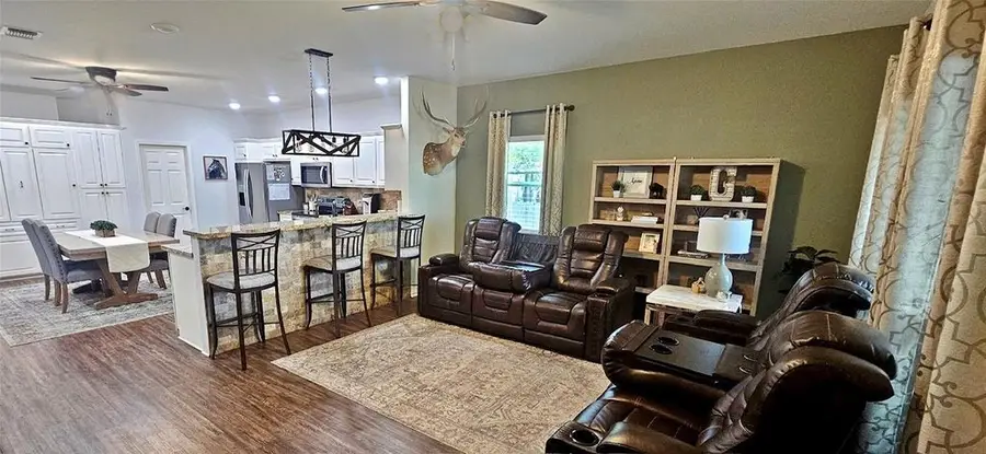 201 Smith Street, Columbus, TX 78934 - #3