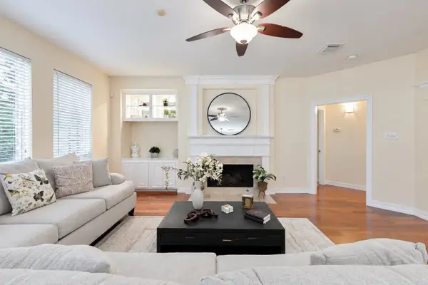 2618 Pinebend Drive, Pearland, TX 77584