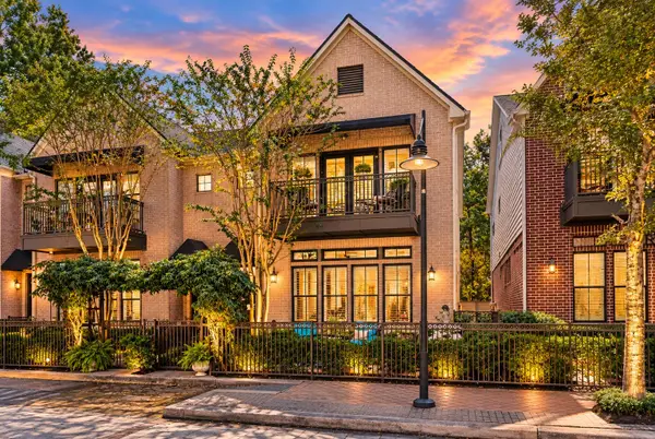 24 Riva Row, Spring, TX 77380