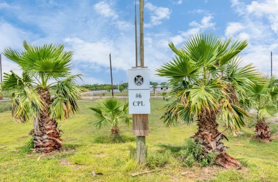 6 Cindy Palmer Lane, Dickinson, TX 77539 - #2