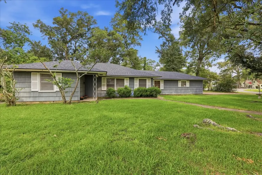 3495 Redwood Drive, Beaumont, TX 77703 - #2