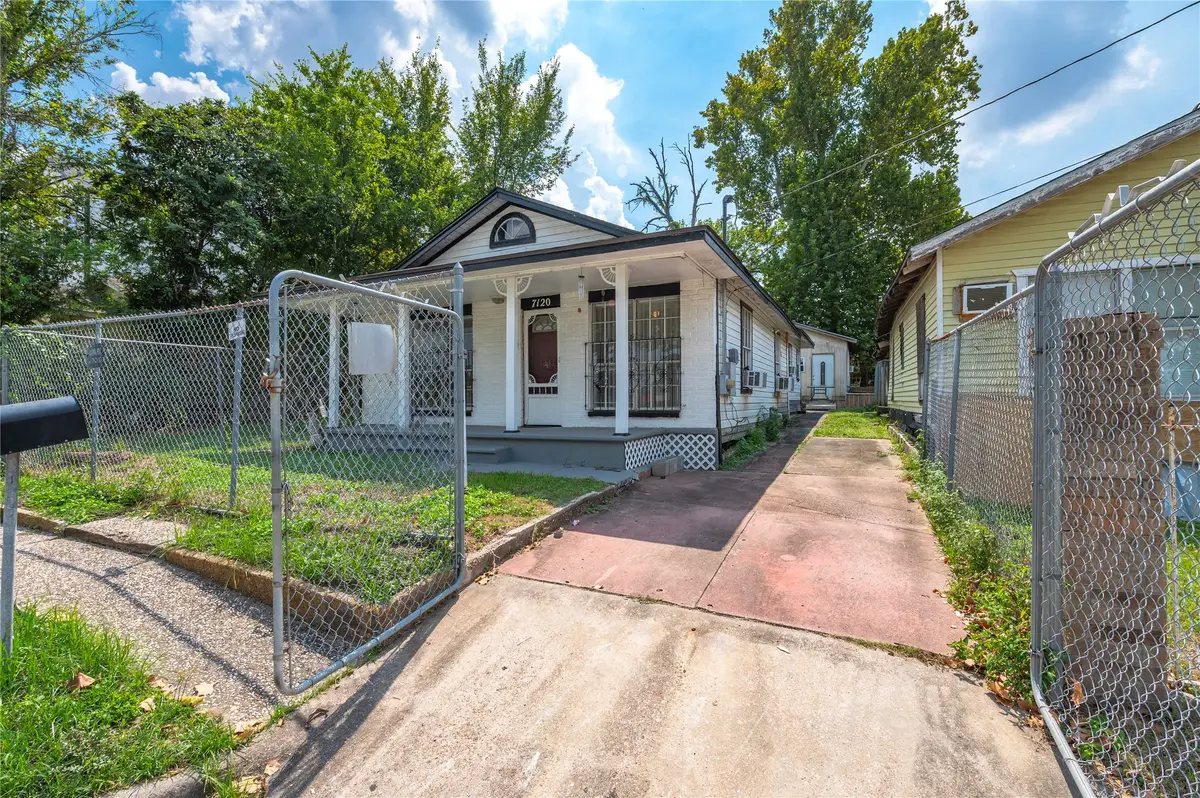 7120 Avenue Q, Houston, TX 77011 - #1