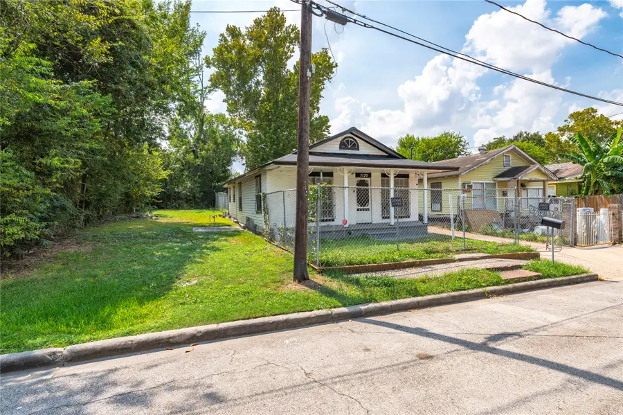 7120 Avenue Q, Houston, TX 77011 - #3