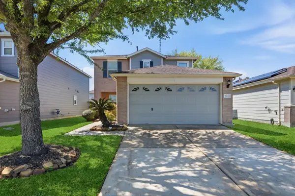 6615 E Green Pear Lane, Houston, TX 77049