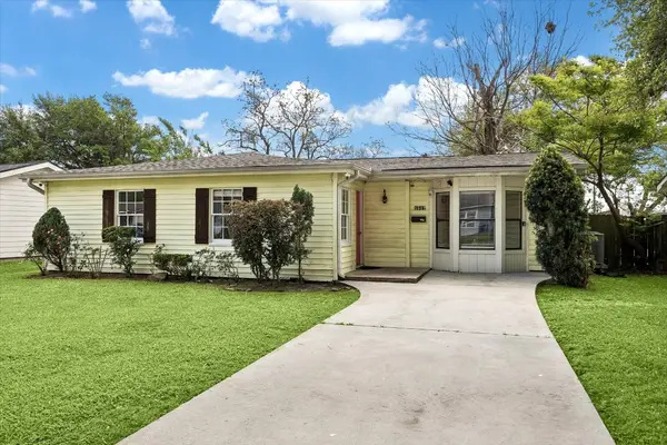 1517 Wayside Drive, Texas City, TX 77590