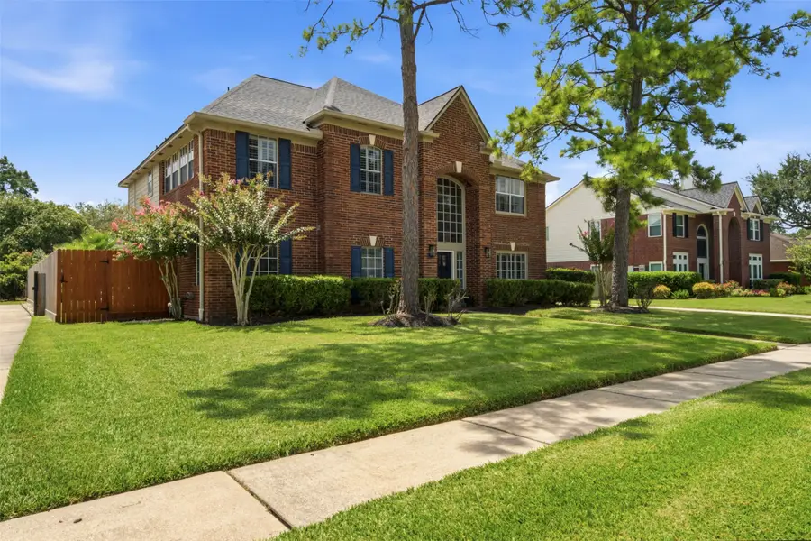 1305 Wilderness Pines Drive, Friendswood, TX 77546 - #2