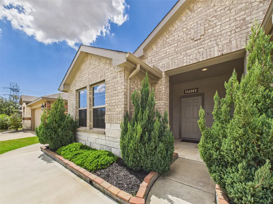 3919 Hawaiian Court, Baytown, TX 77521 - #3