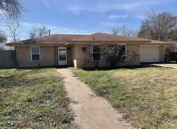 100 Post Oak Lane, Elgin, TX 78621