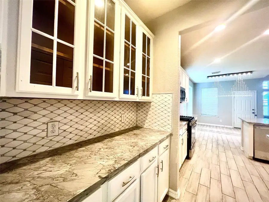 21018 Oakley Hill Court, Richmond, TX 77406 - Image #3