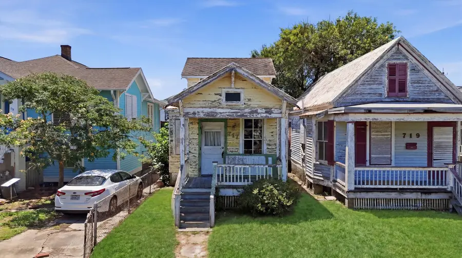 717 And 719 Sealy Street, Galveston, TX 77550 - #3