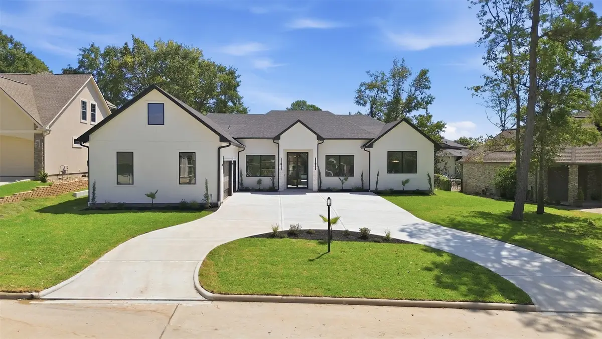 339 W Shore Lane, Montgomery, TX 77356 - #1